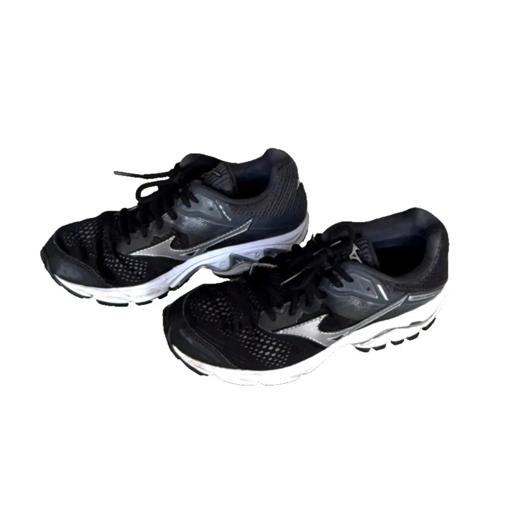 Mizuno Women's Wave‎ Inspire 15 Black Athletic Running Sneakers Shoes Size 7.5